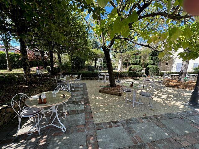 Le Paris Menton Teerasse à l'ombre des Catalpas